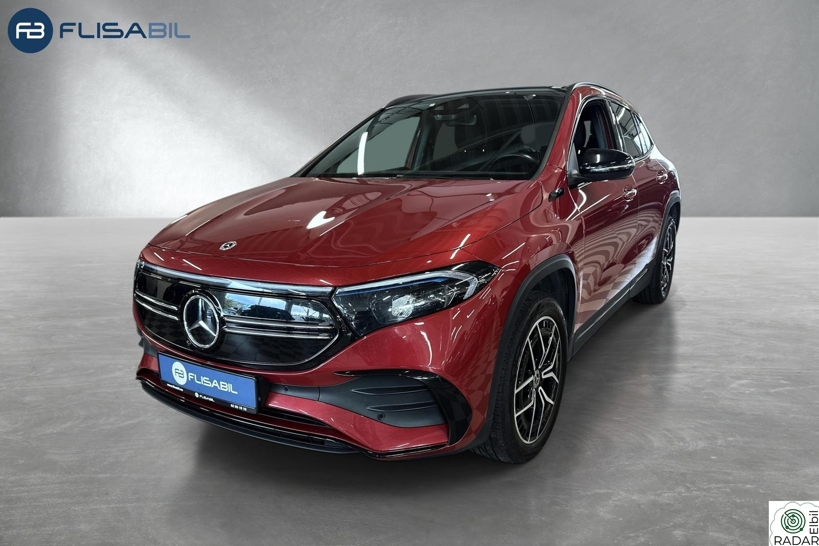 MERCEDES-BENZ EQA 300 4MATIC 4MATIC/Krok/Delskinn/Memory/Navi/LED/Kompl. serv