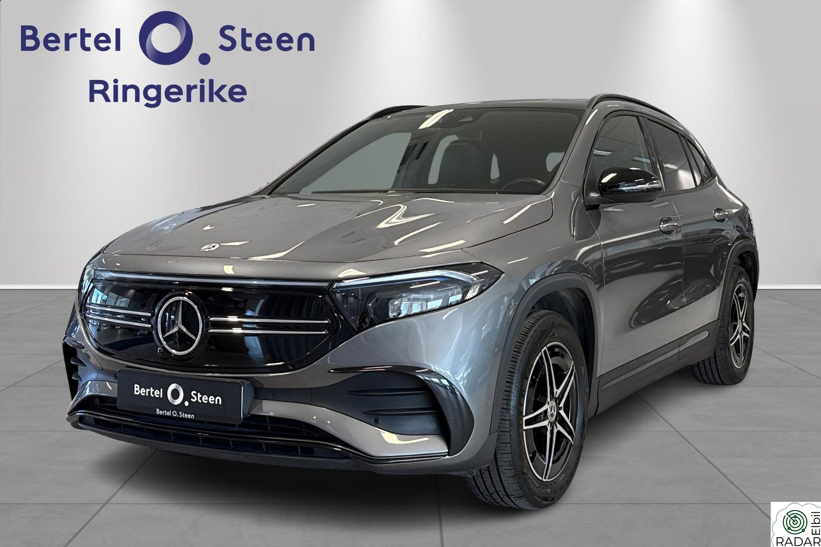 MERCEDES-BENZ EQA 300 4MATIC AMG Line/Panorama soltak