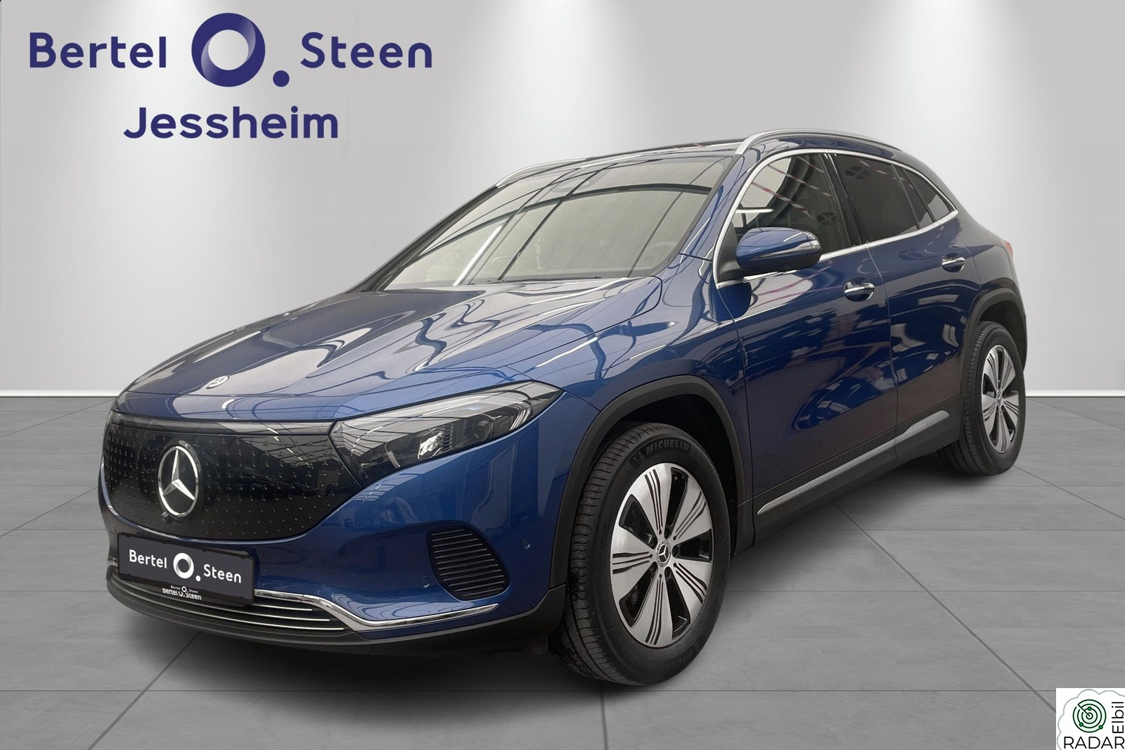 MERCEDES-BENZ EQA 300 4MATIC Progressive Line, 360°,LED, Godt utstyrt!
