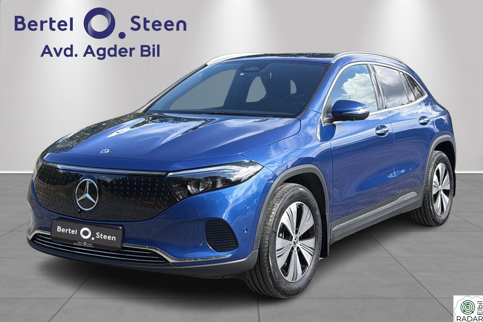 MERCEDES-BENZ EQA 300 4MATIC HENGERFESTE | 360 KAMERA | MEMORY