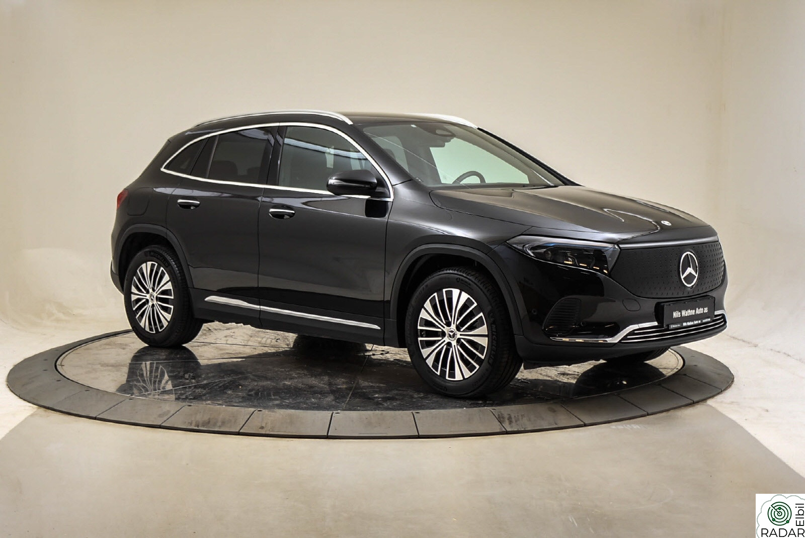 MERCEDES-BENZ EQA 300 4MATIC 4MATIC Special Edition (K)