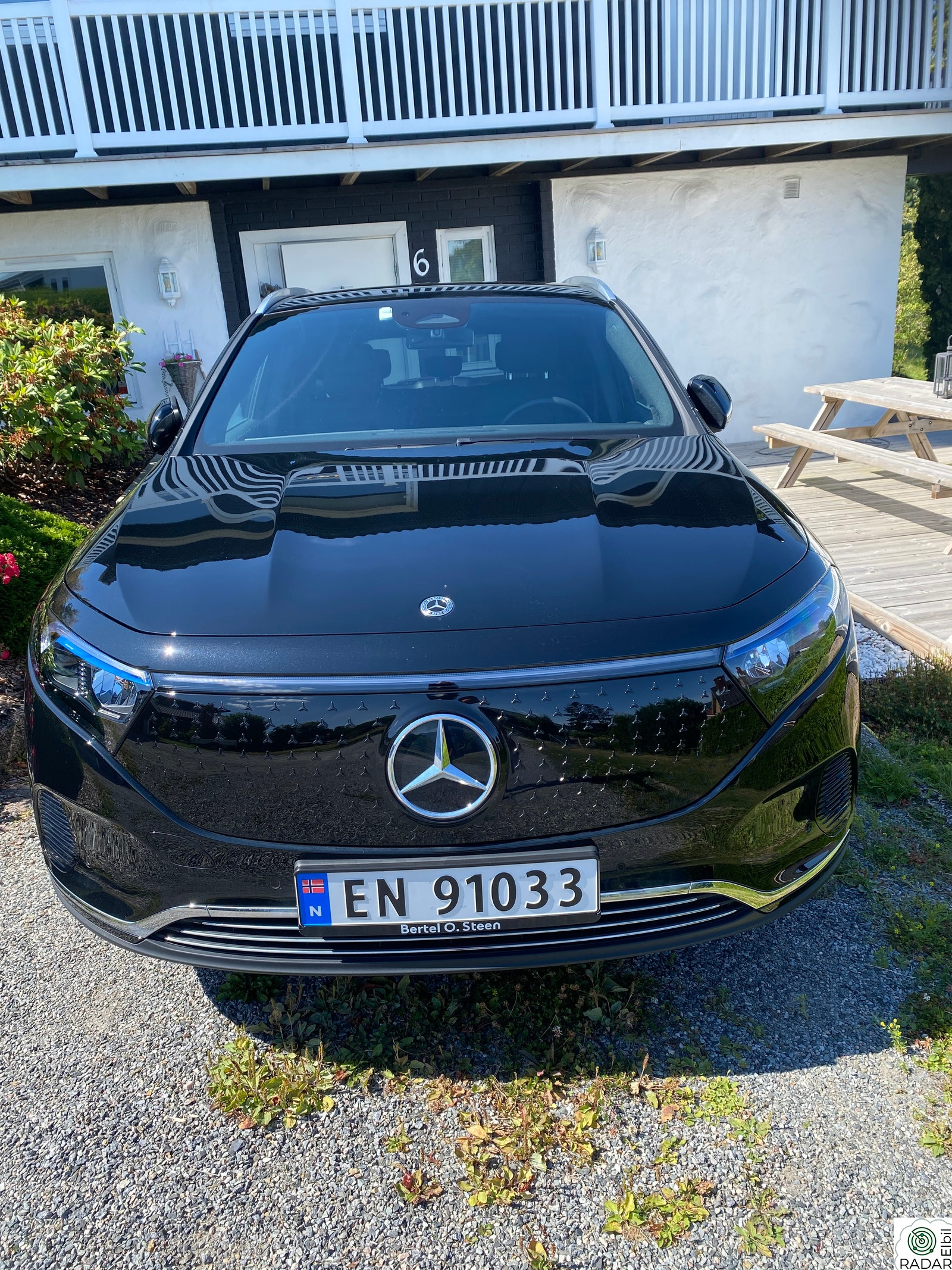 MERCEDES-BENZ EQA 300 4MATIC