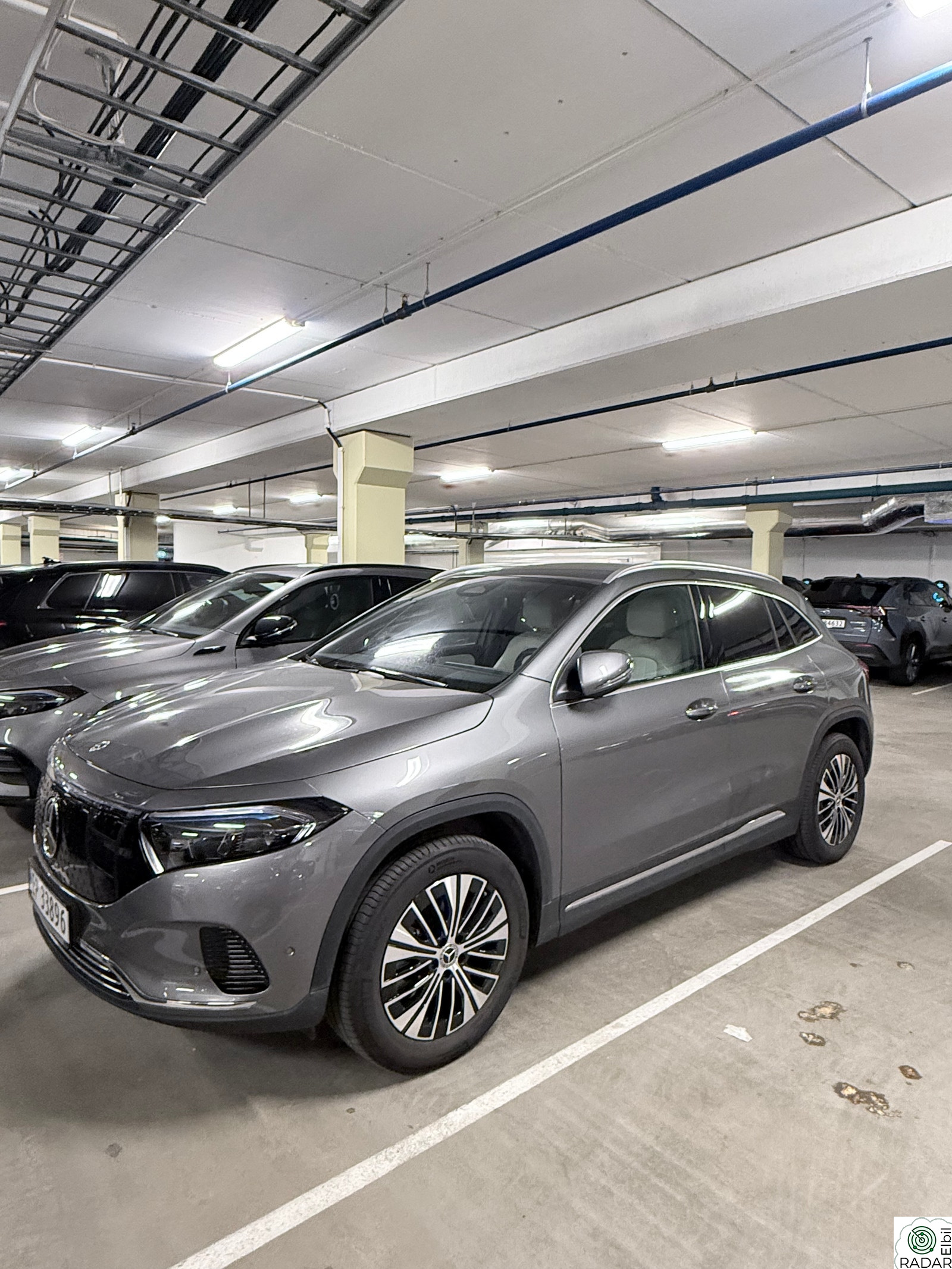 MERCEDES-BENZ EQA 300 4MATIC 300 4MATIC Special Edition Plus (K)