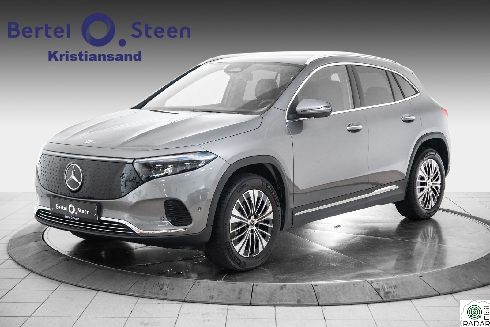MERCEDES-BENZ EQA 300 4MATIC 4Matic | 2027 modell | Hengerfeste | Memory