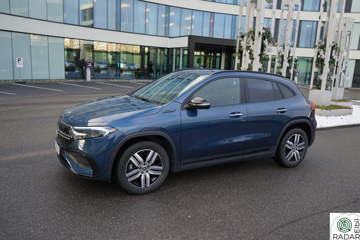 MERCEDES-BENZ EQA 350 4MATIC 350 4Matic AMG / Mye utstyr !