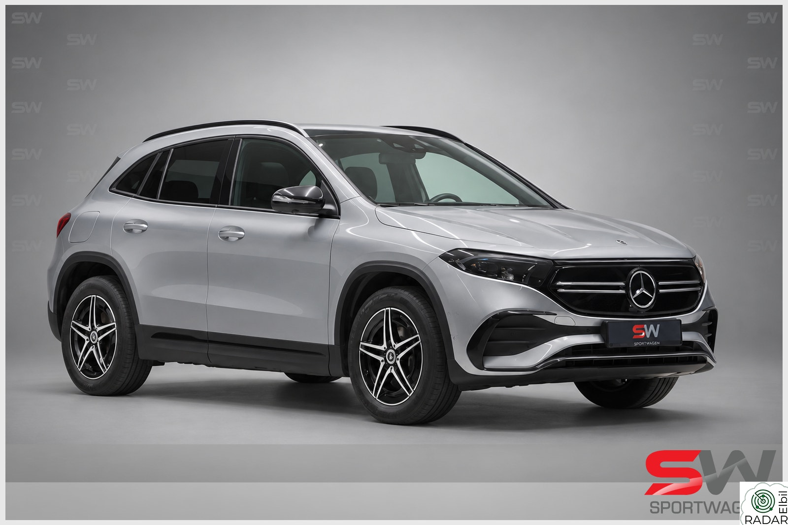 MERCEDES-BENZ EQA 350 4MATIC 4MATIC ///AMG Panorama + Hengerfeste + Memory