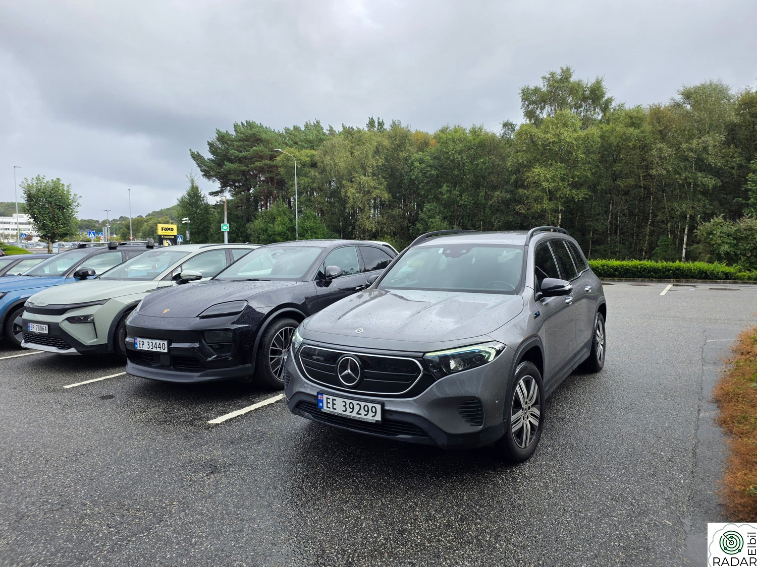 MERCEDES-BENZ EQB 300 4MATIC 300 4MATIC