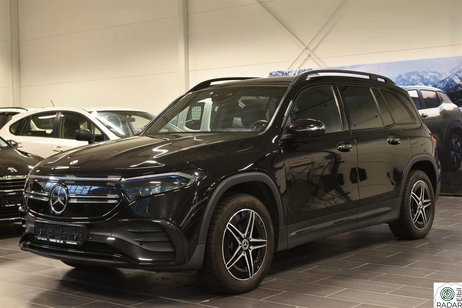 MERCEDES-BENZ EQB 350 4MATIC 4-MATIC AMG 7-SETER PANORAMA 360 KAMERA