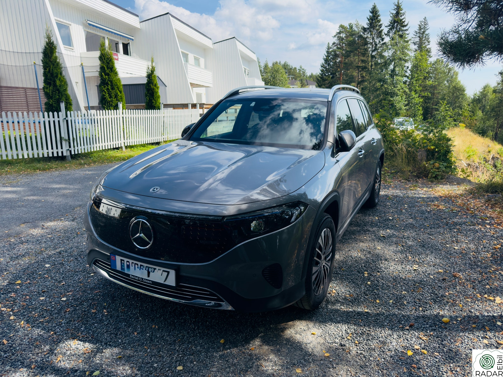 MERCEDES-BENZ EQB 300 4MATIC 300 4MATIC Progressive 7-s