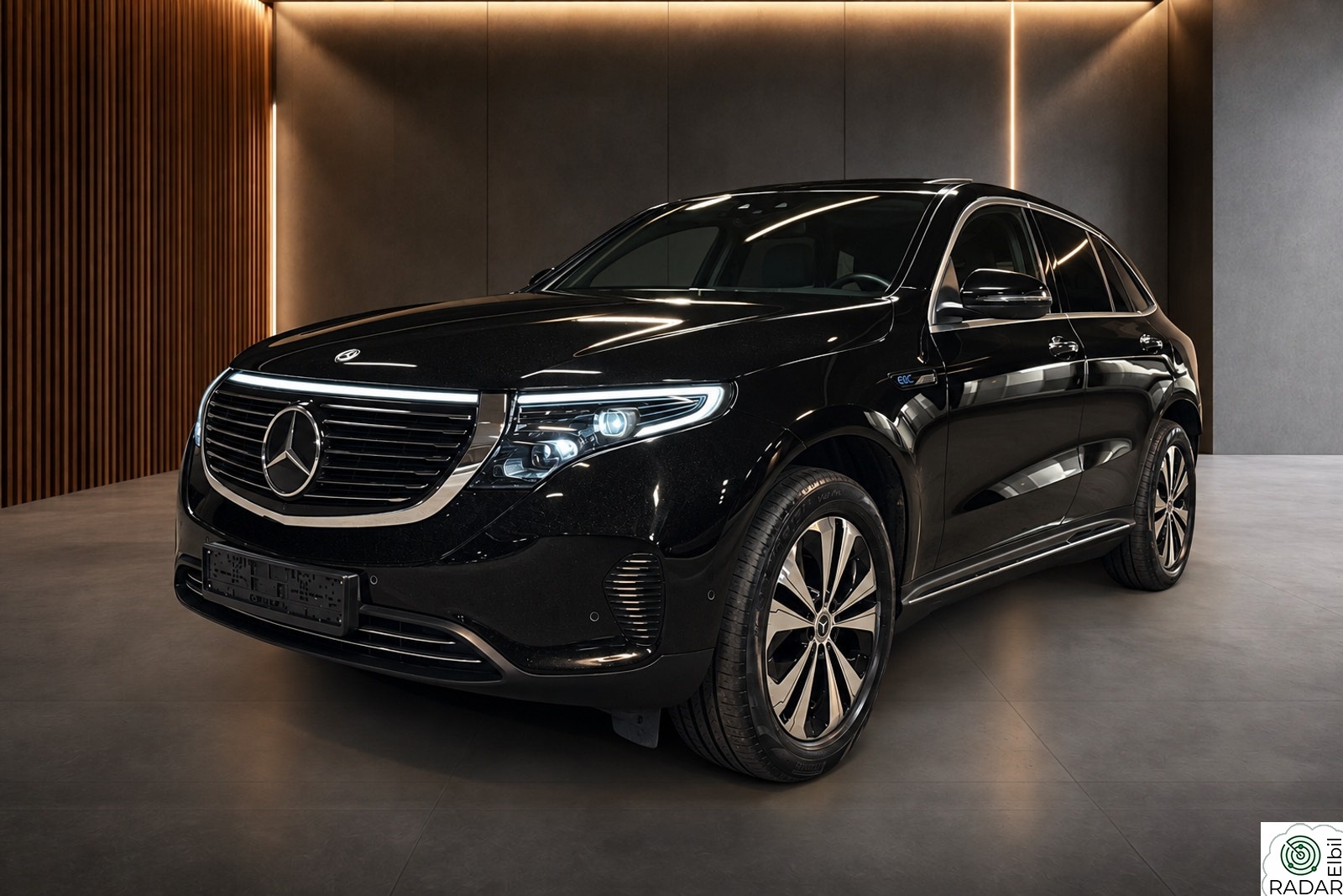 MERCEDES-BENZ EQC 400 4MATIC 4MATIC-PREMIUM PLUS-360 KAM-EN EIER-VELHOLDT-KROK-ACC