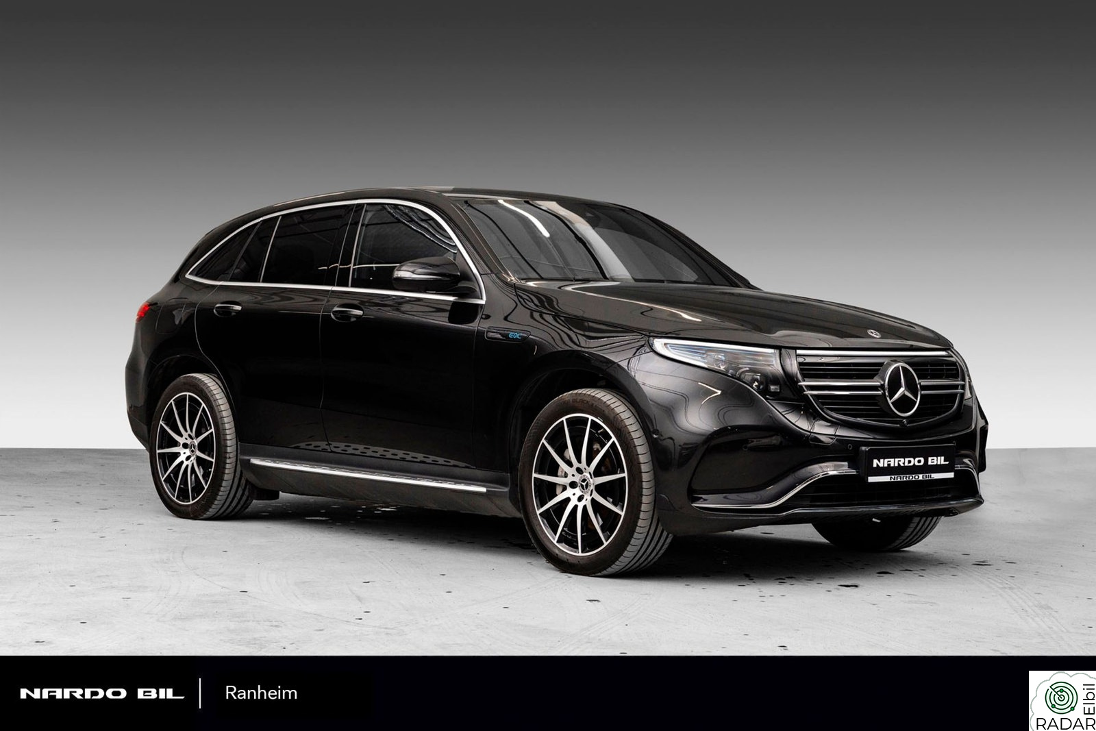 MERCEDES-BENZ EQC 400 4MATIC 2xAMG/Burmester/HUD/360/Krok