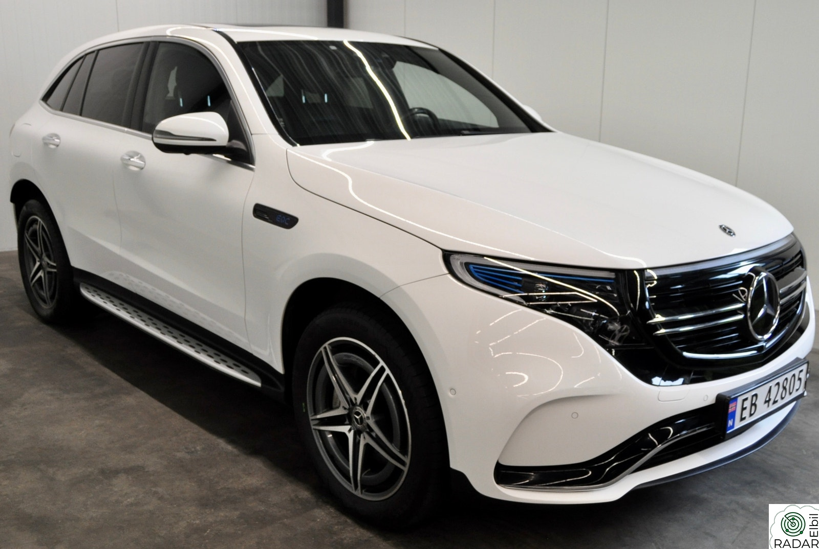 MERCEDES-BENZ EQC 400 4MATIC AMGX2.FSH2026.PREMIUM.BØR SEES.12 MND GARANTI
