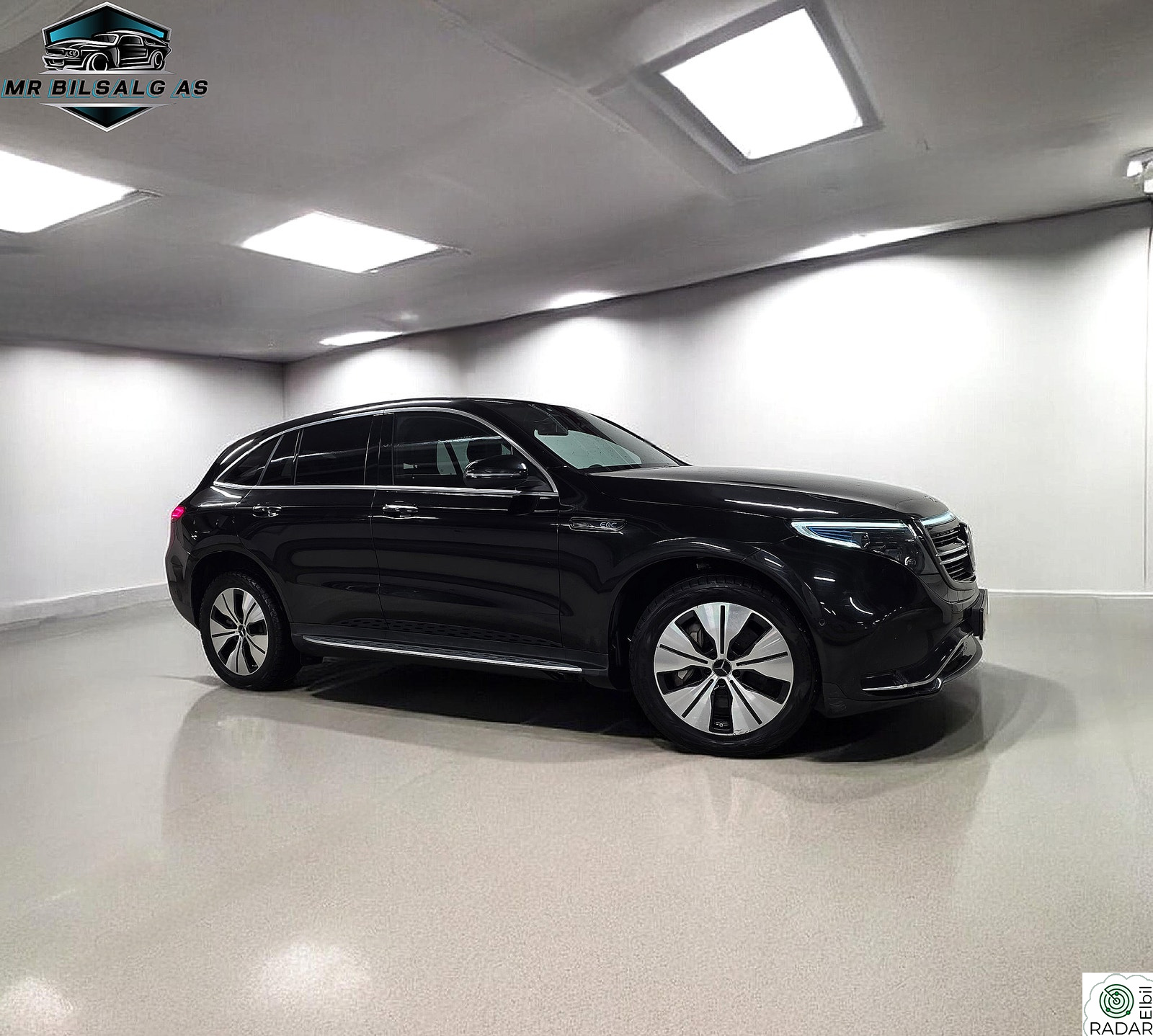 MERCEDES-BENZ EQC 400 4MATIC 400 4MATIC AMG Edition / 4MATIC /EU 03.2028/Soltak