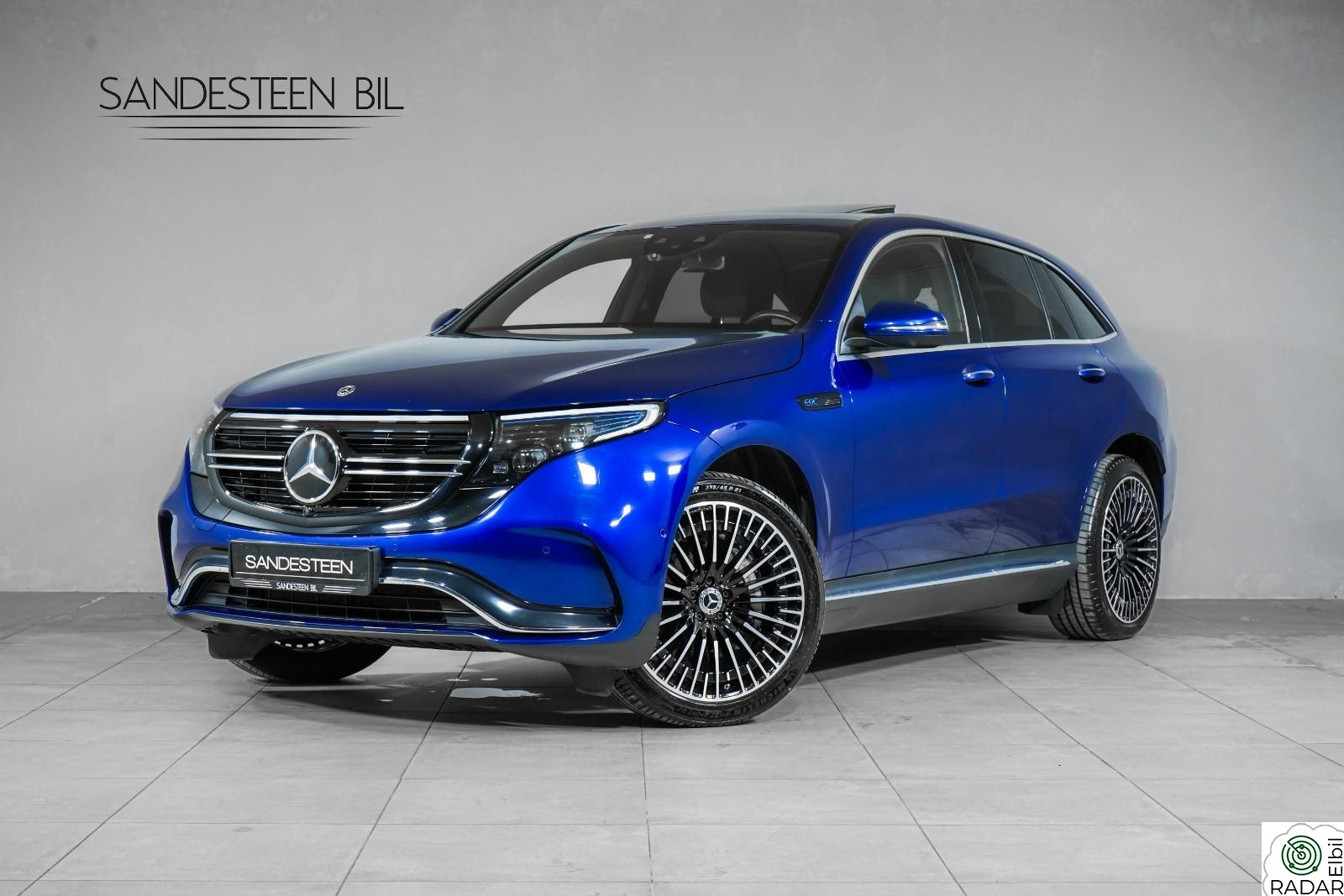 MERCEDES-BENZ EQC 400 4MATIC 4MATIC/HEADUP/BURMESTER/2X AMG/HENGER-F/ACC/LANE/PANO