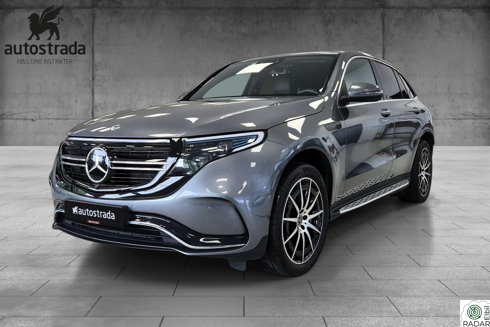 MERCEDES-BENZ EQC 400 4MATIC AMGx2/HeadUp/Memory/H.feste/Lav km