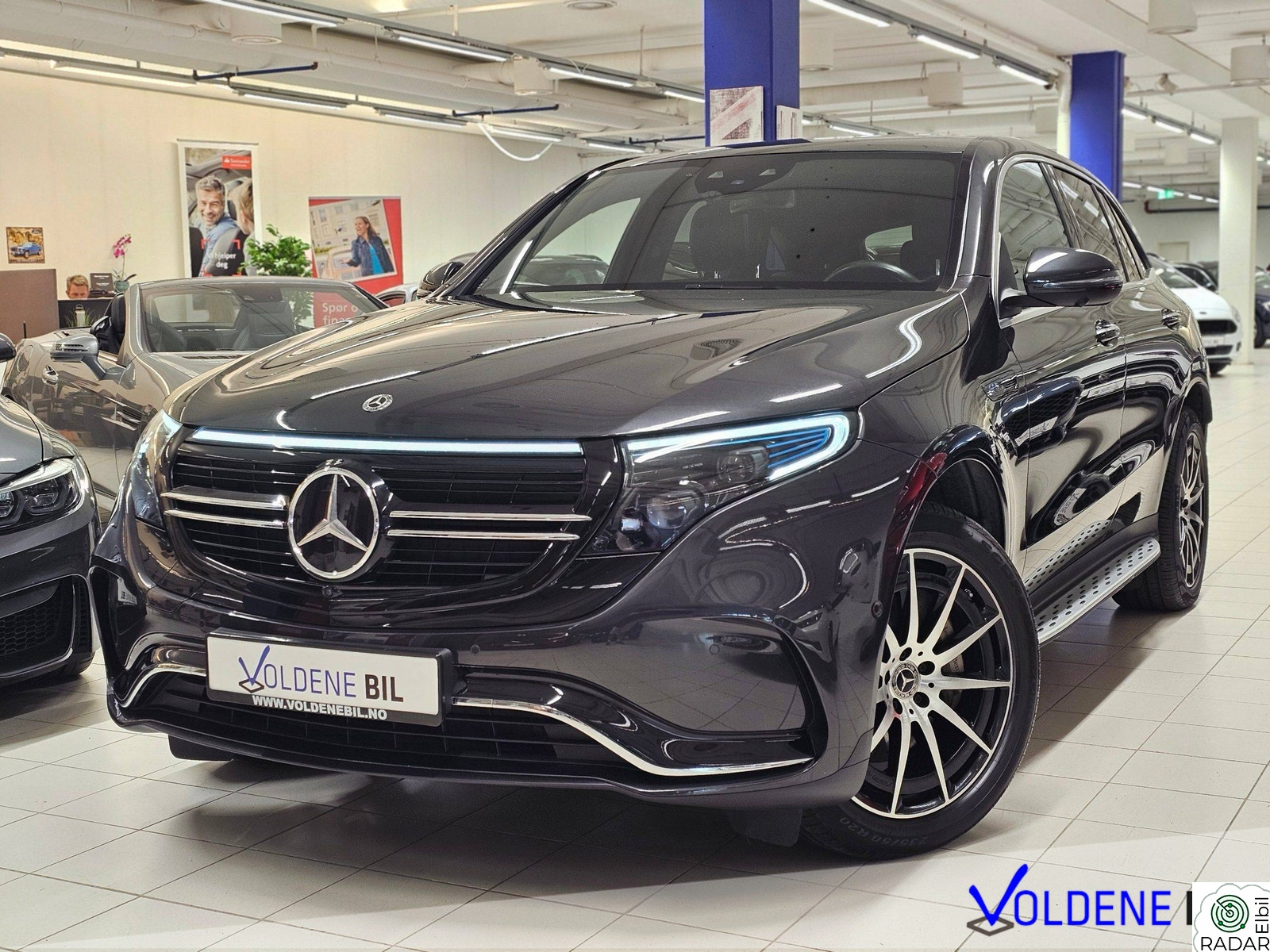 MERCEDES-BENZ EQC 400 4MATIC Norsk - 1 eier - AMG - Matrix - Krok - HUD - ACC +++