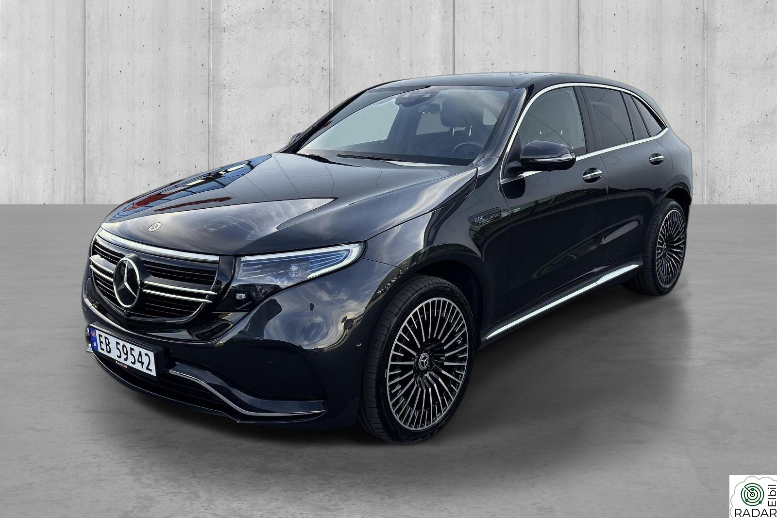 MERCEDES-BENZ EQC 400 4MATIC 4MATIC SPEKKET! AMG Burmeister 360kam HUD Pano++