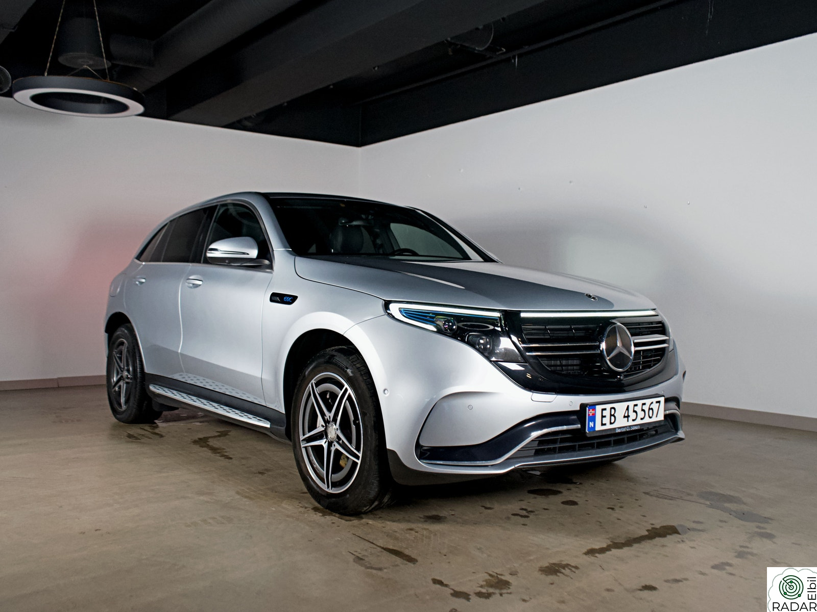 MERCEDES-BENZ EQC 400 4MATIC 4MATIC| 2xAMG| BURMESTER| KROK| MASSASJE| SOLTAK+