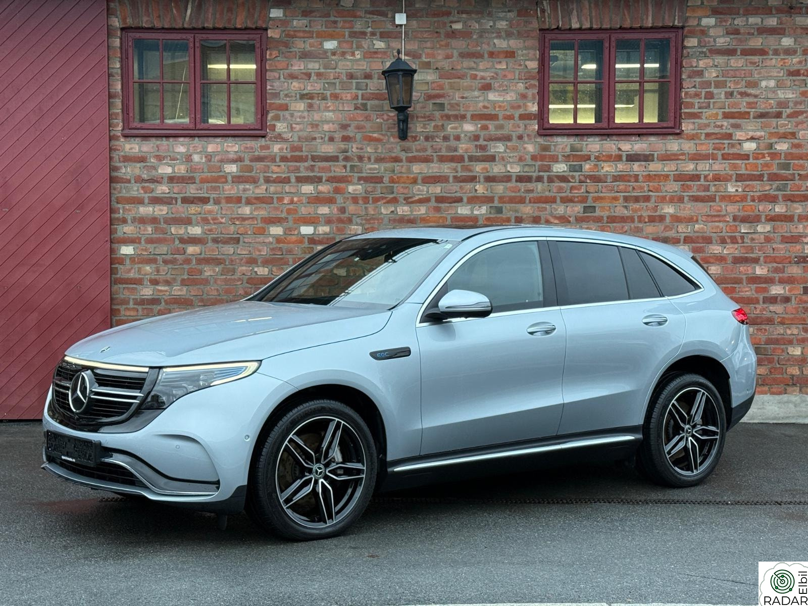 MERCEDES-BENZ EQC 400 4MATIC 400 AMG, Burmester, HUD, Takluke, 360Cam, 1år Garanti