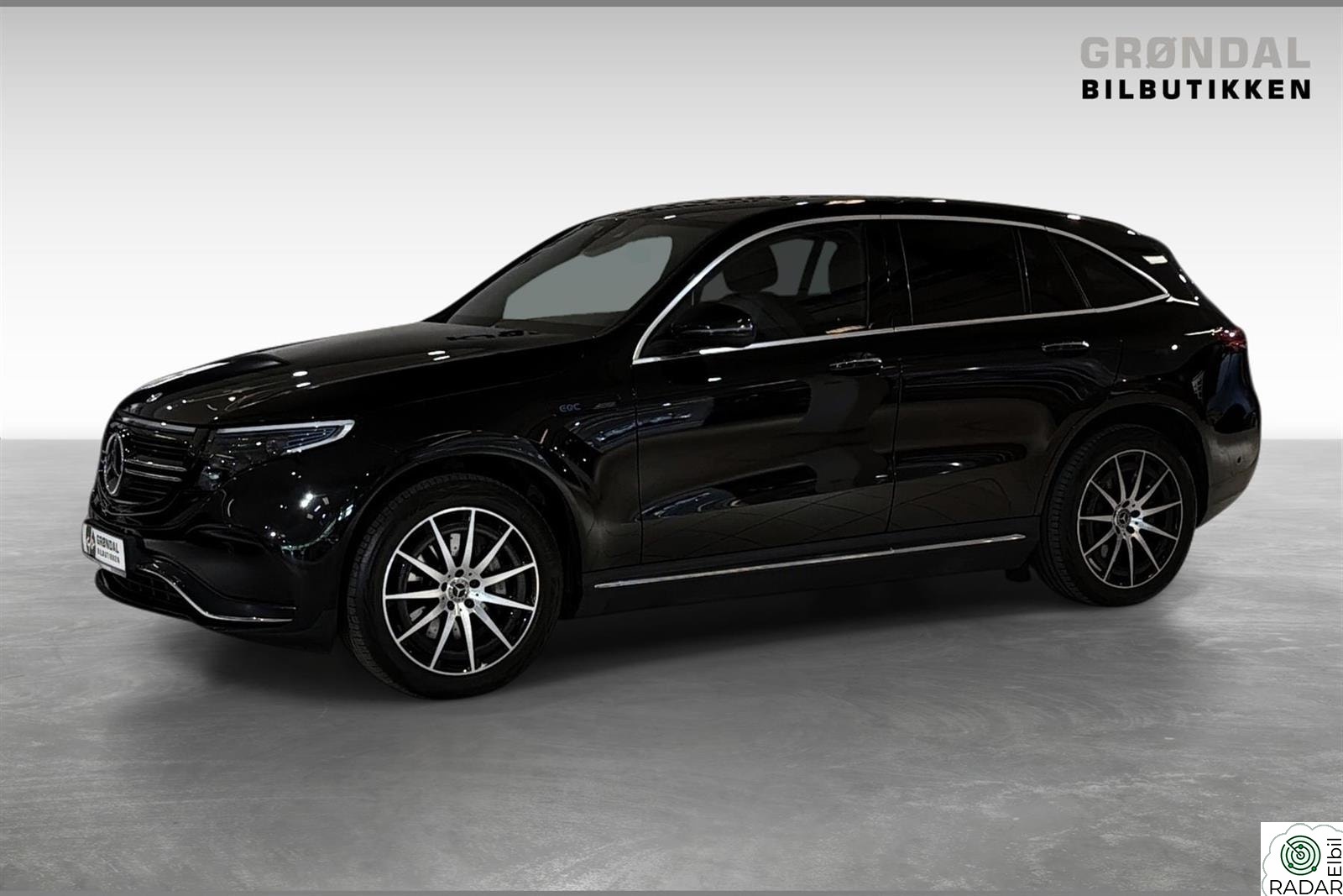 MERCEDES-BENZ EQC 400 4MATIC 4MATIC / AMG LINE / HENGERFESTE / 20'' AMG / ++