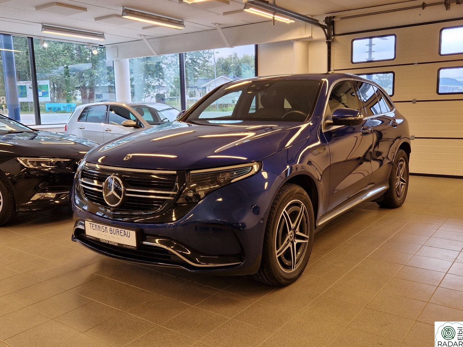 MERCEDES-BENZ EQC 400 4MATIC AMG, Burmester®, HUD, 360° H. Feste+++