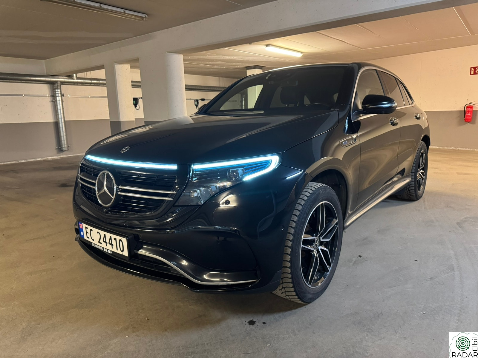 MERCEDES-BENZ EQC 400 4MATIC 400 4MATIC AMG Edition Premium