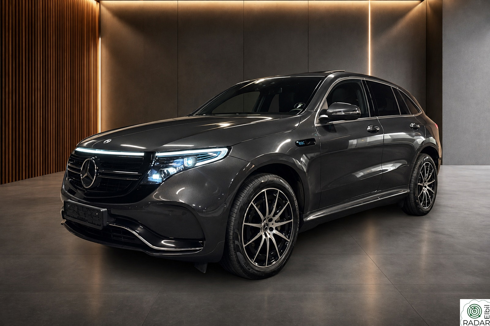 MERCEDES-BENZ EQC 400 4MATIC 4MATIC-AMG-BURMESTER-360 KAM-EN EIER-VELHOLDT-KROK ++++