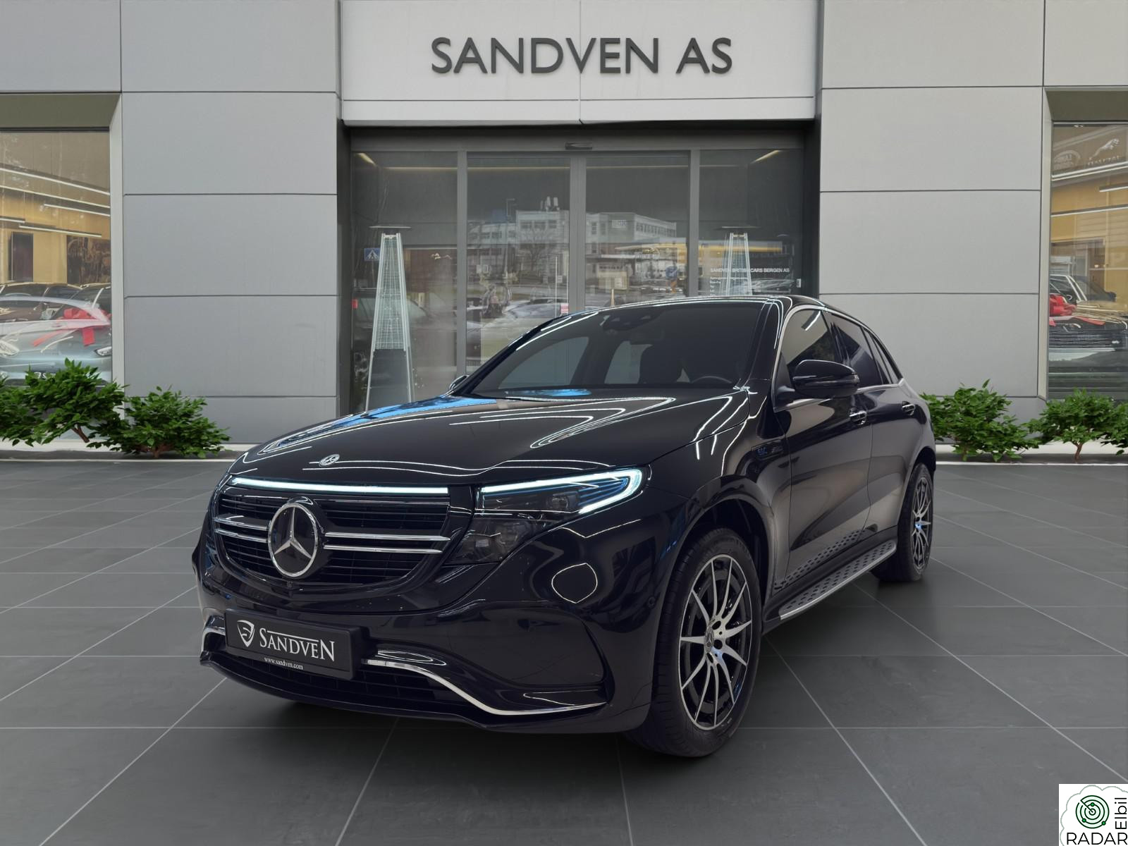 MERCEDES-BENZ EQC 400 4MATIC 400 4MATIC AMG/Krok/ACC/Distronic/360/Keyless/Norsk bil