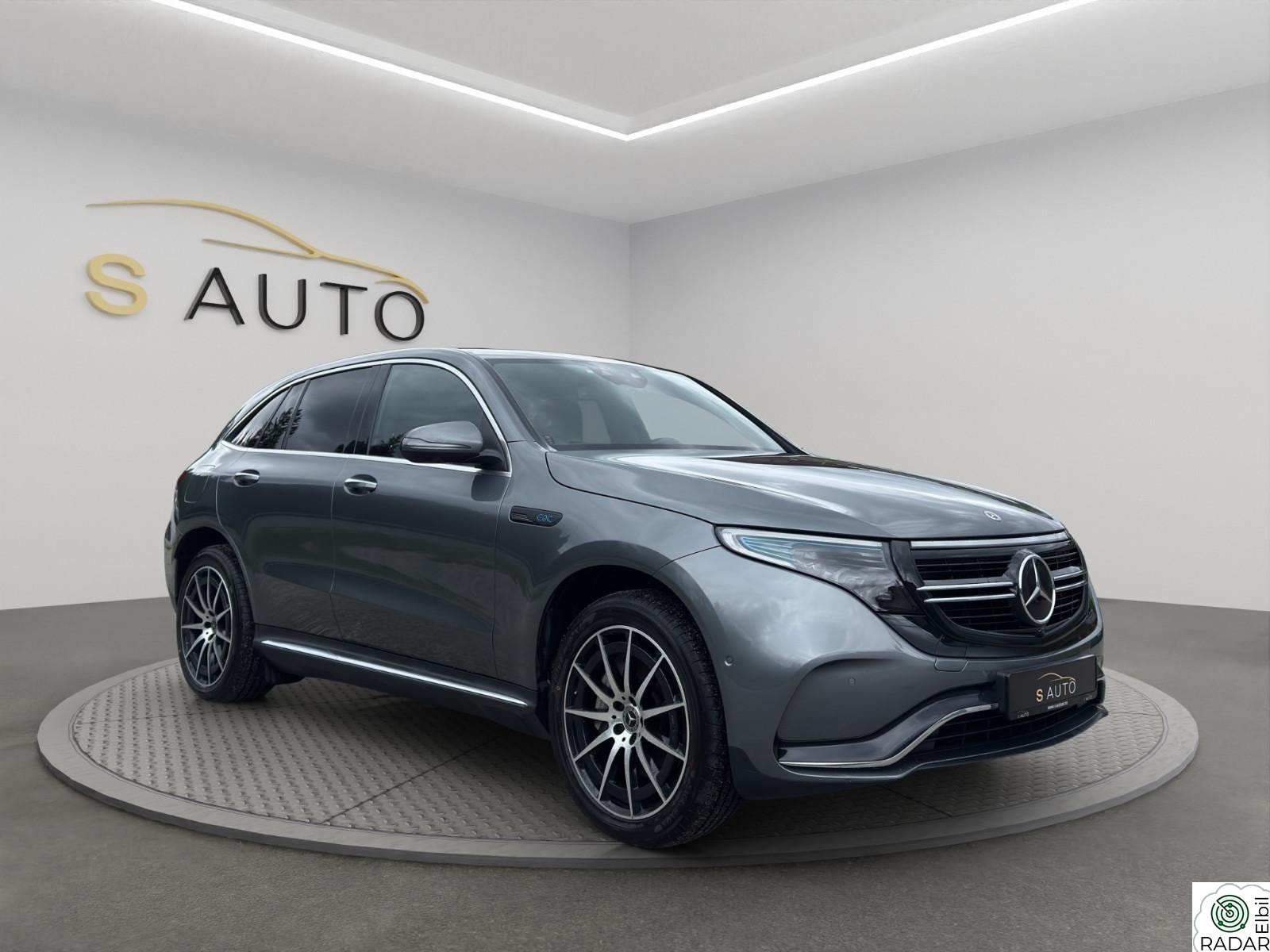 MERCEDES-BENZ EQC 400 4MATIC 400 4Matic AMG, Burmester, Navi, Krok, 360, Soltak ++