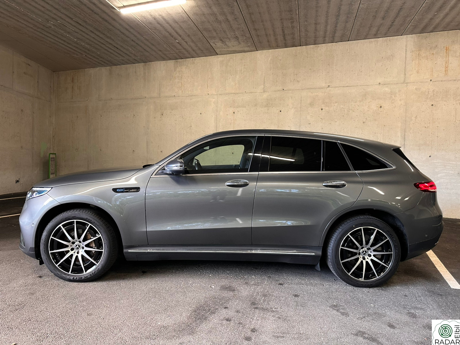 MERCEDES-BENZ EQC 400 4MATIC