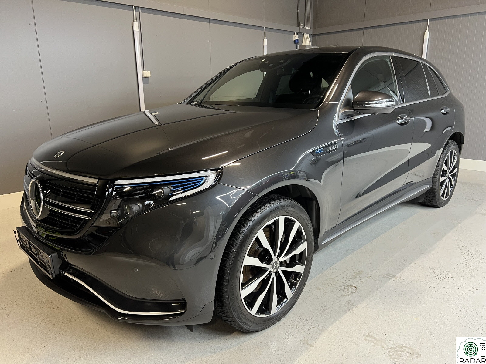MERCEDES-BENZ EQC 400 4MATIC 400 4MATIC AMG Edition /Memory/ ACC/ Carplay/ Keyless++