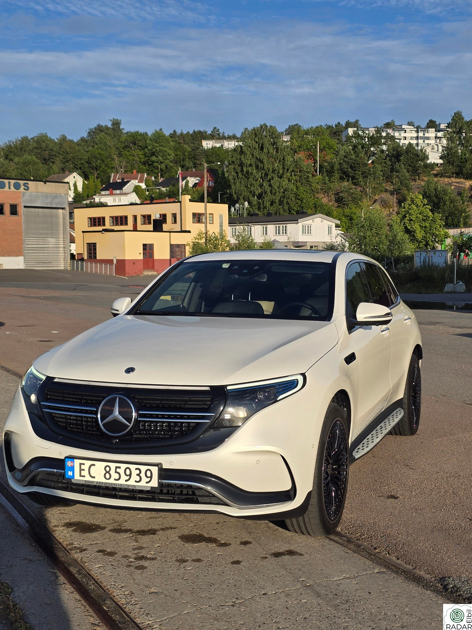 MERCEDES-BENZ EQC 400 4MATIC 400 4MATIC AMG Edition Premium