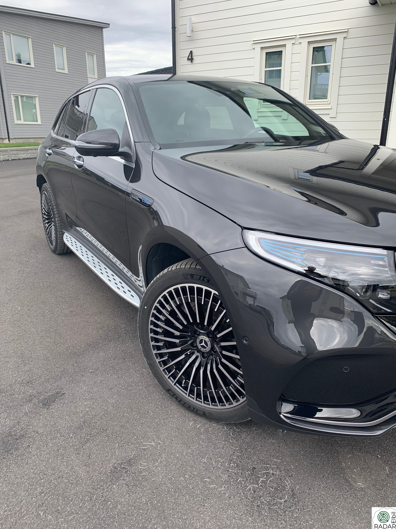 MERCEDES-BENZ EQC 400 4MATIC 400 4MATIC AMG Edition Premium II, TOPPUTSTYRT