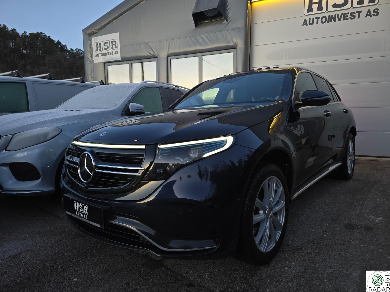 MERCEDES-BENZ EQC 400 4MATIC 400 4MATIC AMG / Krok / Soltak / Burmester / HUD / ACC