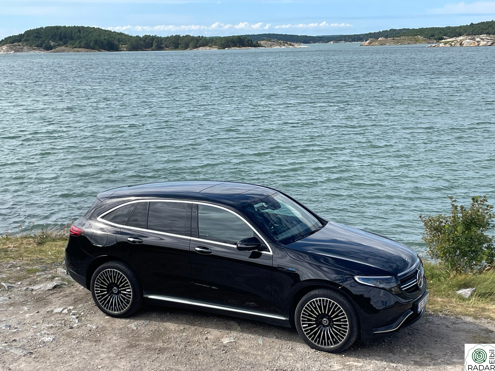 MERCEDES-BENZ EQC 400 4MATIC 400 4MATIC AMG Edition Premium + /HUD/360/tilh.feste