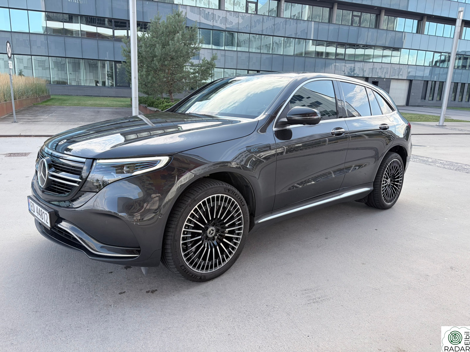 MERCEDES-BENZ EQC 400 4MATIC 400 4MATIC AMG Edition Premium Plus