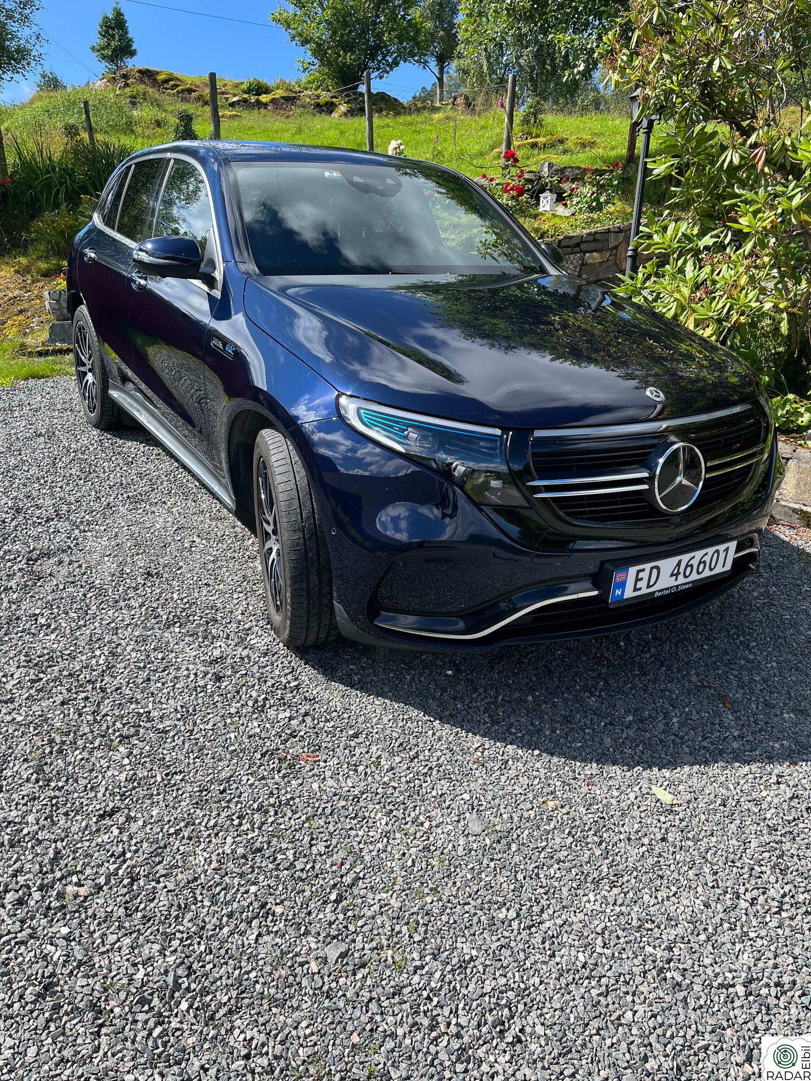 MERCEDES-BENZ EQC 400 4MATIC AMG LAV KM, SKINN, HEAD-UP, 360-KAMERA, H-FESTE, SOLTAK