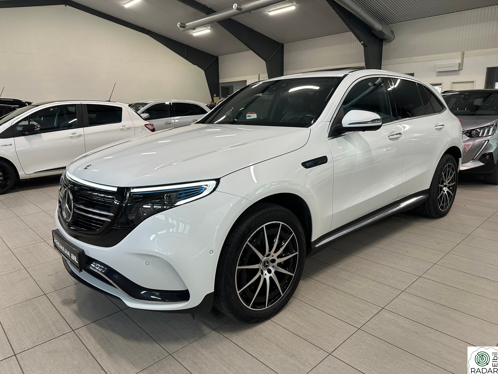 MERCEDES-BENZ EQC 400 4MATIC 400 4MATIC, 2XAMG,PREMIUM +,SOLTAK,HUD,ACC,KROK, NORSK