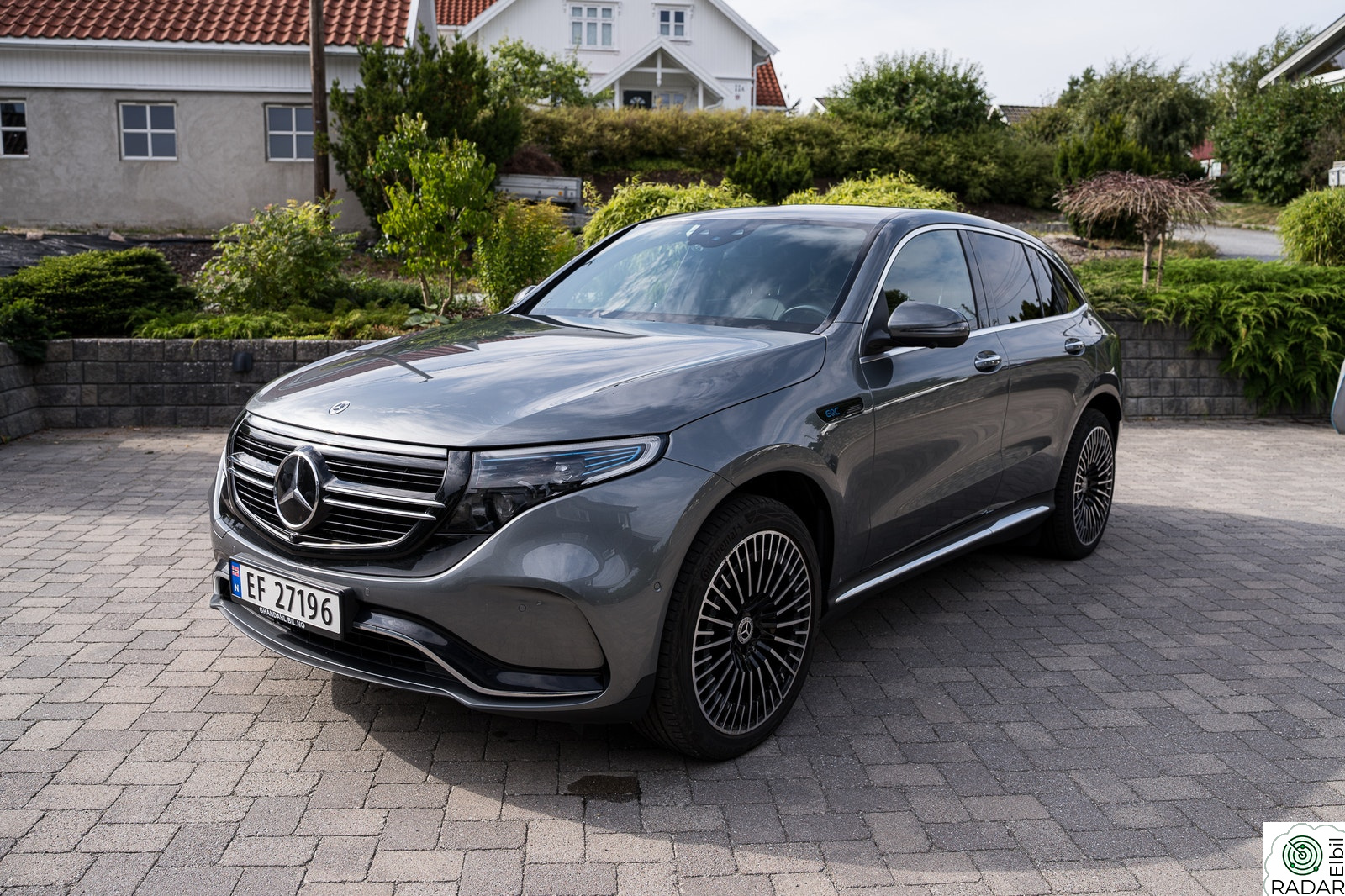 MERCEDES-BENZ EQC 400 4MATIC 400 4MATIC AMG Edition Premium Plus