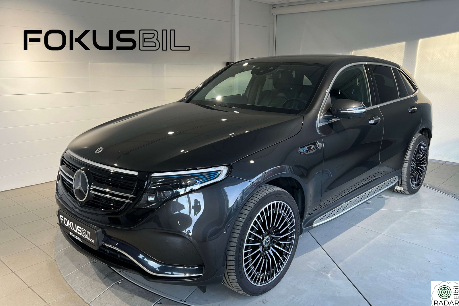 MERCEDES-BENZ EQC 400 4MATIC 400 AMG/PARK.VARMER/ADAPTIV CRUISE/360-KAMERA/SKINN