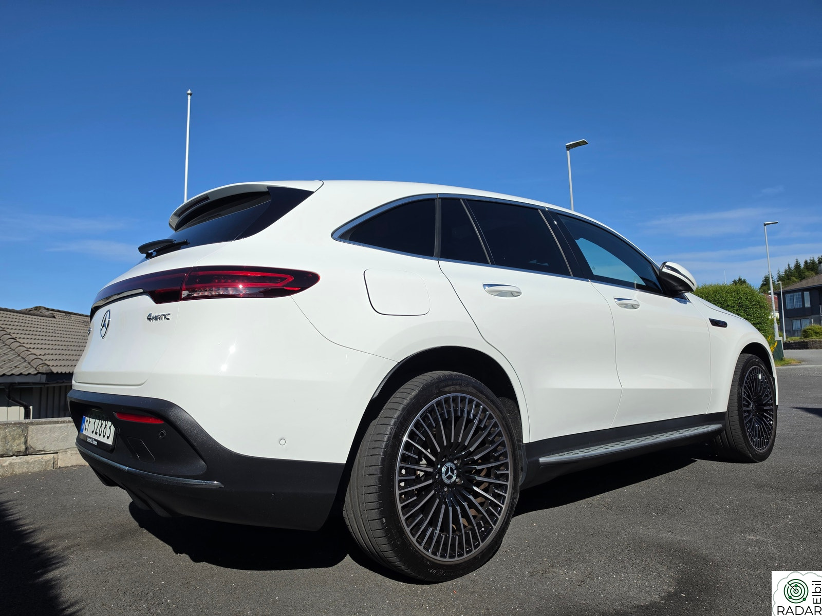 MERCEDES-BENZ EQC 400 4MATIC AMG Premium