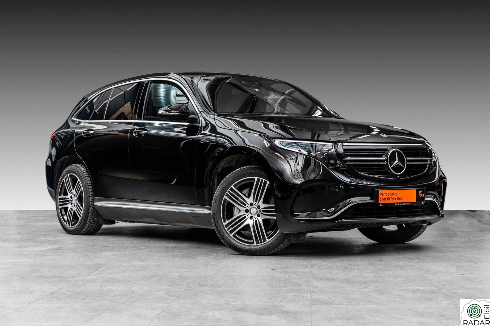 MERCEDES-BENZ EQC 400 4MATIC 4MATIC AMG/ Krok/ ACC/ 360kam/ Keyless/ LED
