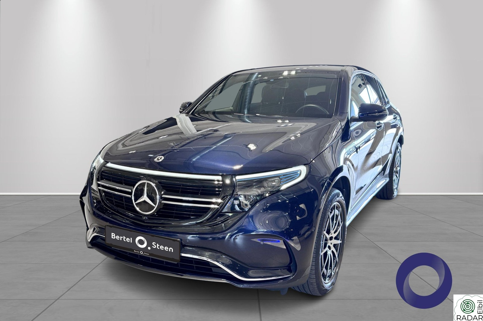 MERCEDES-BENZ EQC 400 4MATIC AMG  / DISTRONIC / MEMORY / GODT UTSTYRT! /
