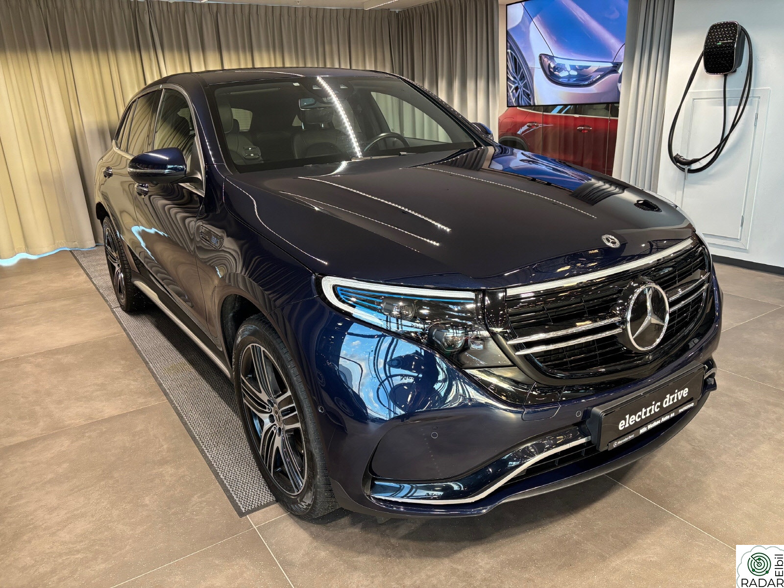 MERCEDES-BENZ EQC 400 4MATIC 400 4MATIC AMG Edition Premium Plus