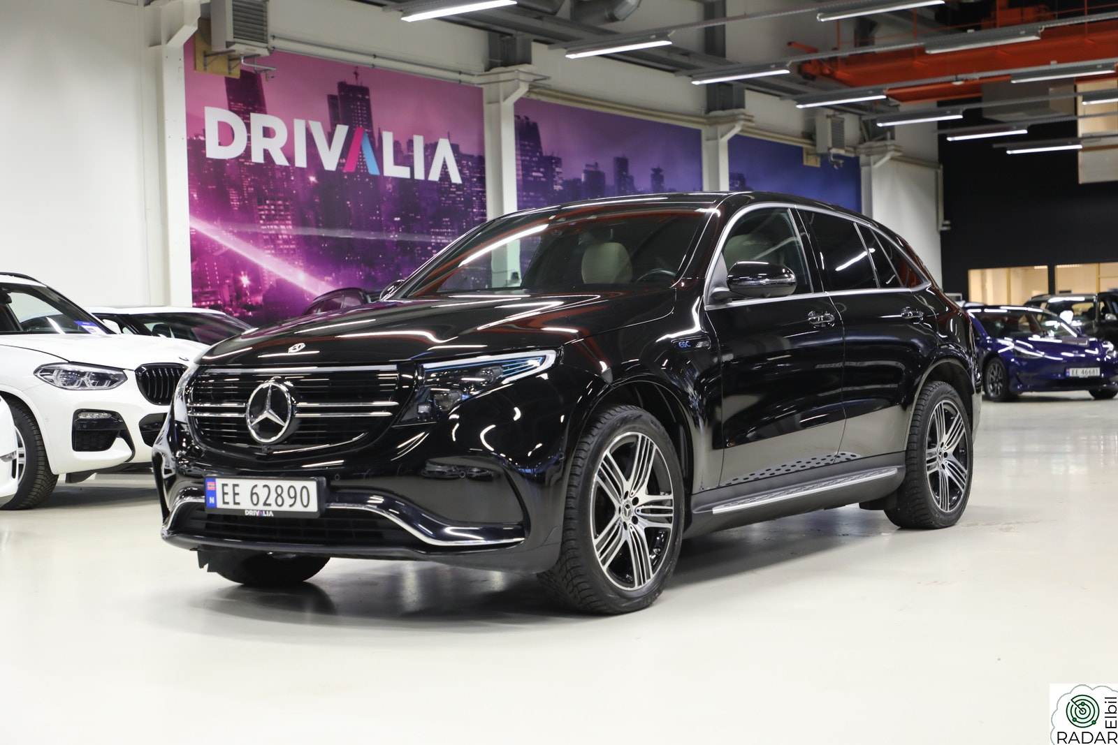 MERCEDES-BENZ EQC 400 4MATIC 400 AMG/Premium Plus/Head-Up/Skinn/El.seter/Krok