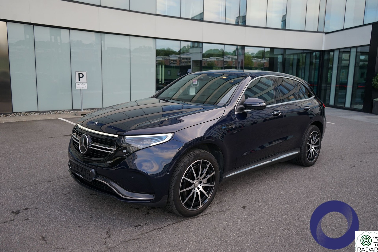 MERCEDES-BENZ EQC 400 4MATIC 4Matic AMG / premium plus - mye utstyr !