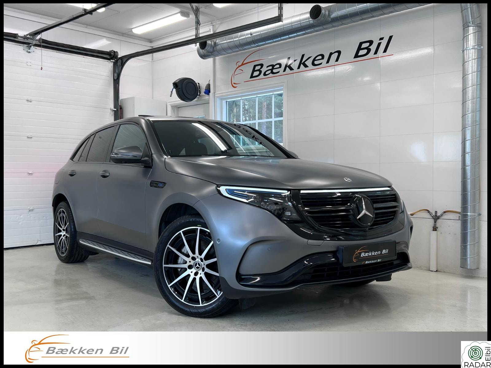 MERCEDES-BENZ EQC 400 4MATIC 4MATIC/AMG/Premium pluss/Kj.assist/Hengerfeste/1-eier