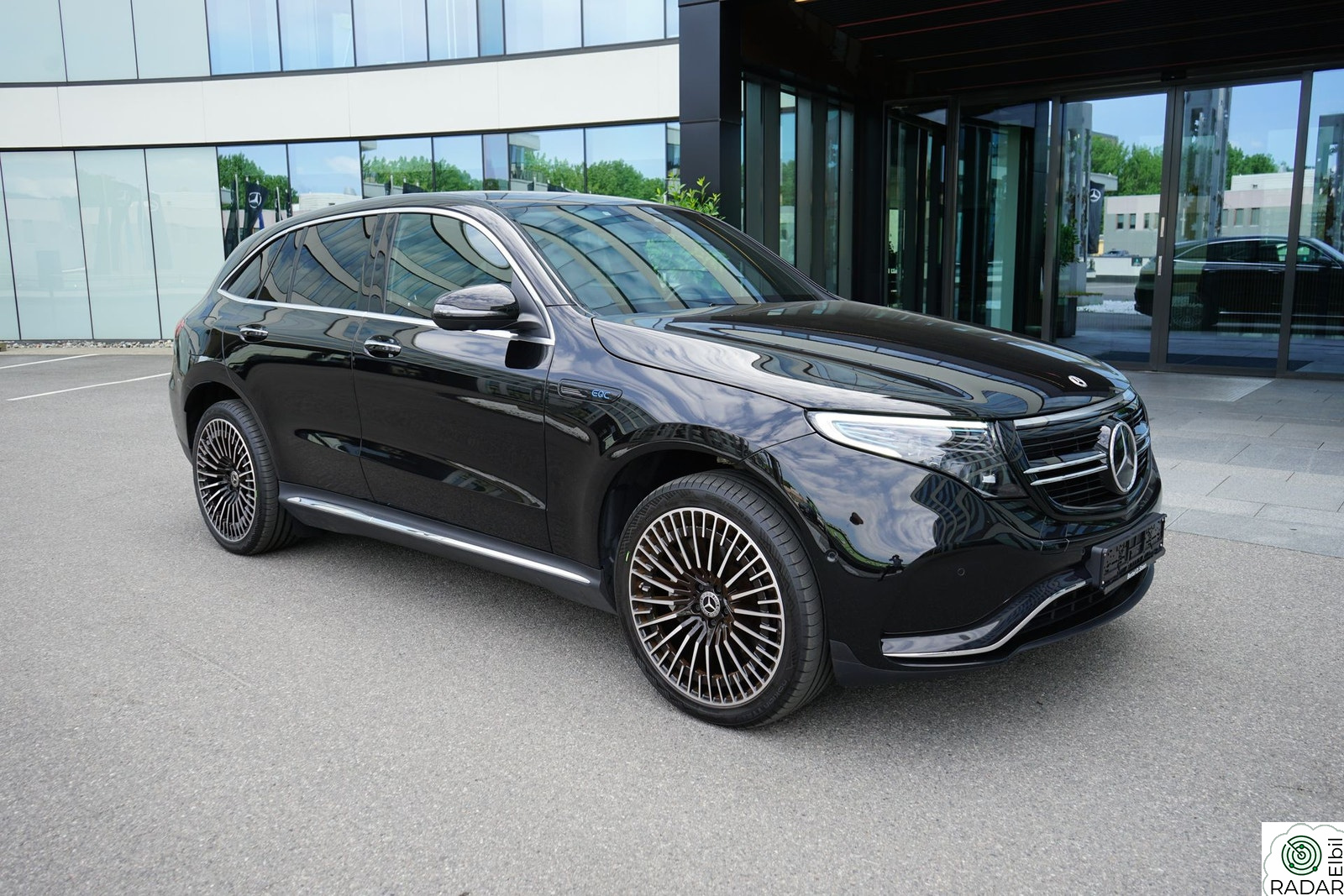 MERCEDES-BENZ EQC 400 4MATIC 4Matic AMG Premium plus / godt utstyrt