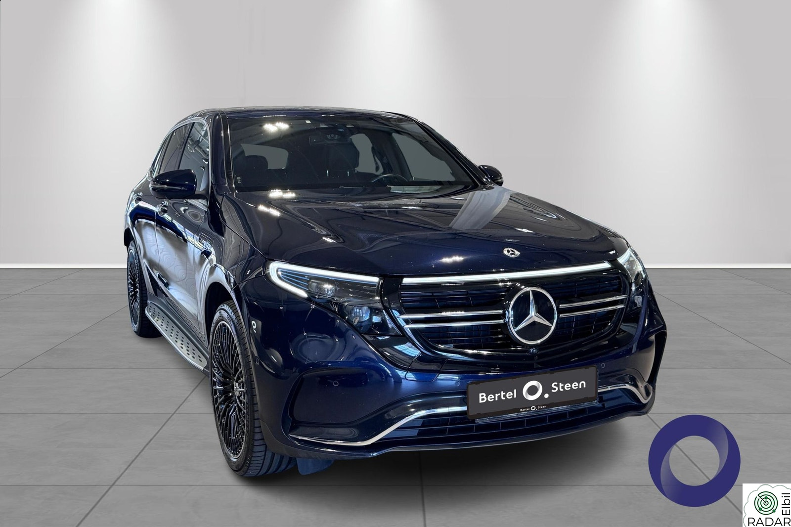 MERCEDES-BENZ EQC 400 4MATIC AMG  / PREMIUM PAKKE / HUD / MEMORY / GODT UTSTYRT! /