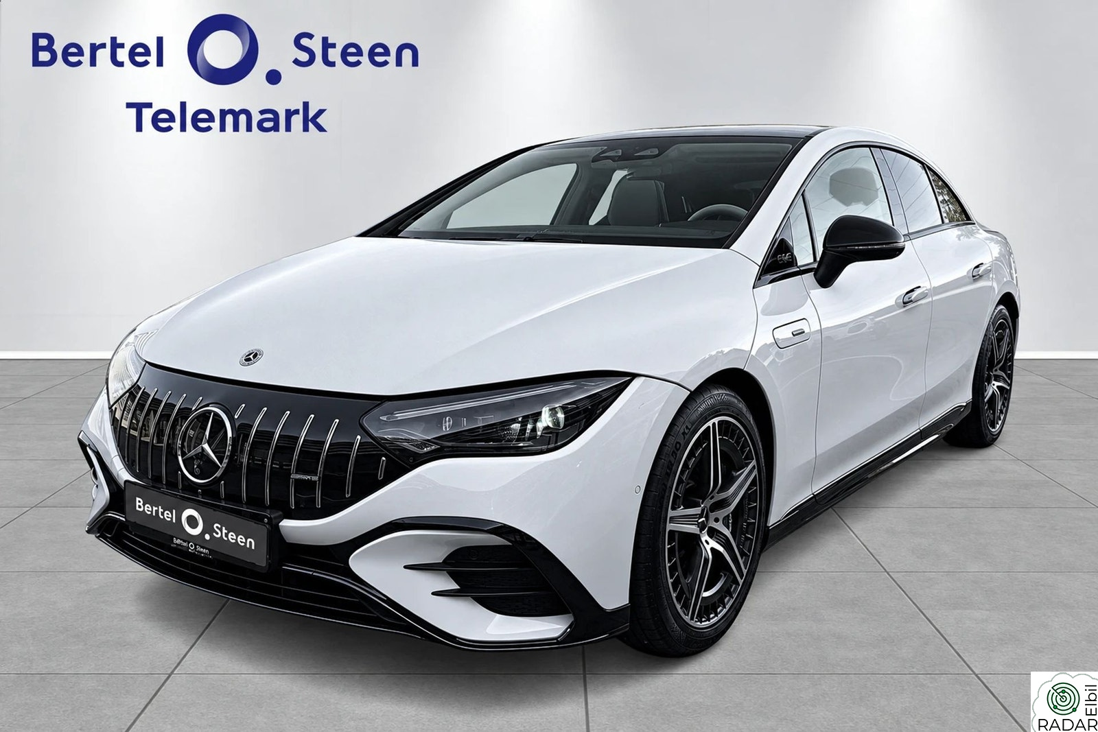 MERCEDES-BENZ AMG EQE 43 4MATIC AMG|Burmester|Panorama|Nattpakke|Lav km